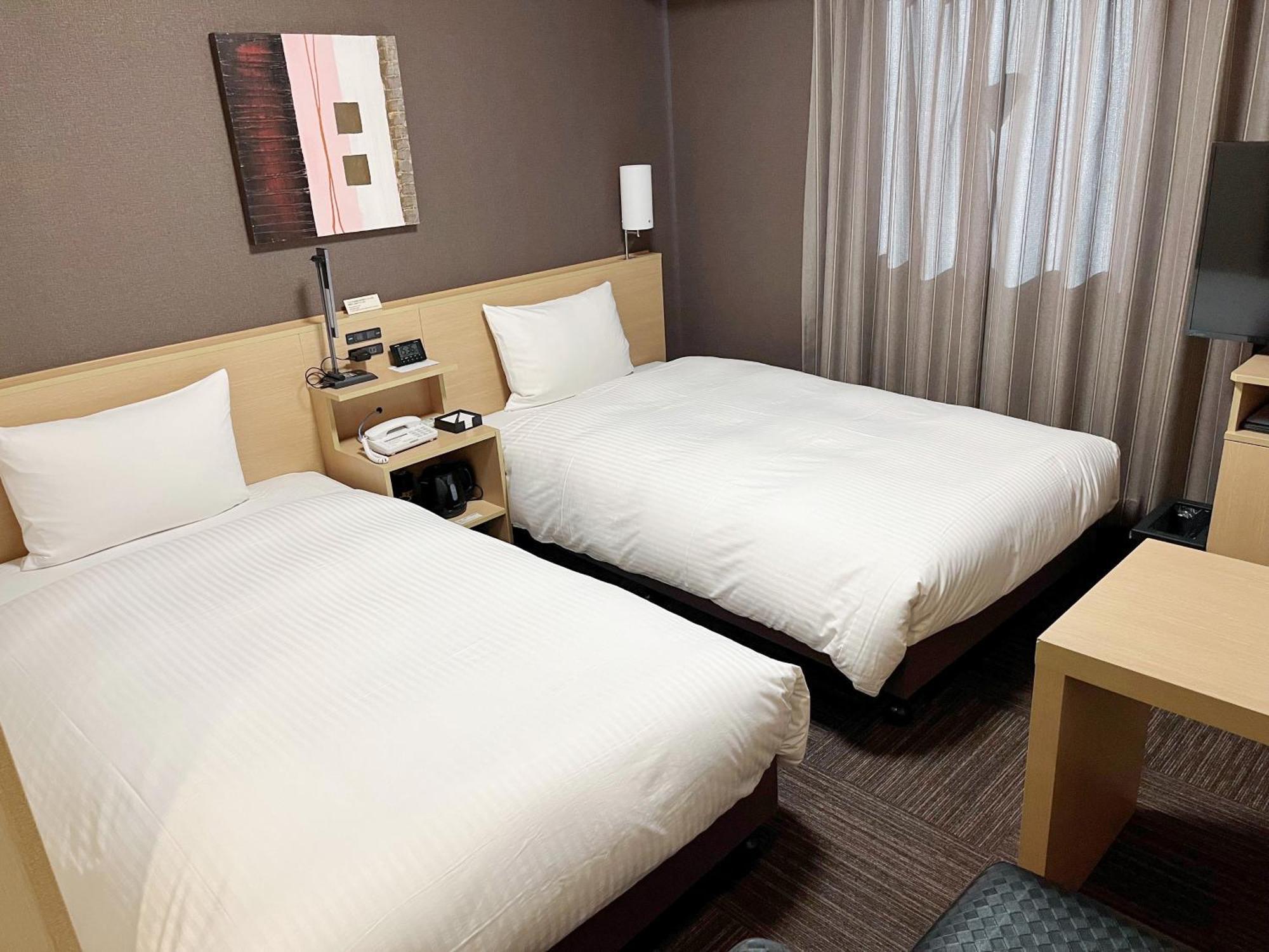 Hotel Route-Inn Toyohashi Ekimae Buitenkant foto