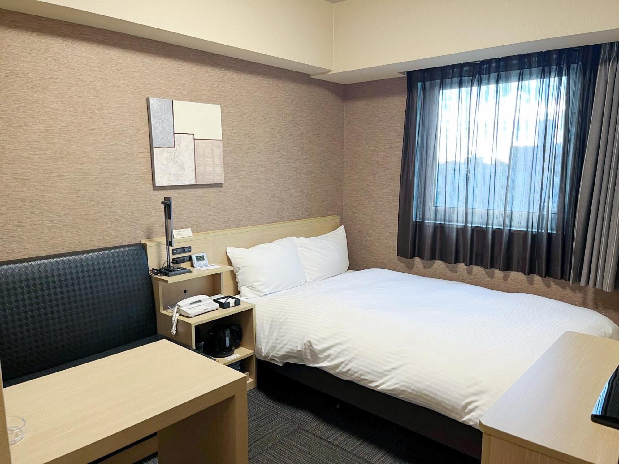 Hotel Route-Inn Toyohashi Ekimae Buitenkant foto